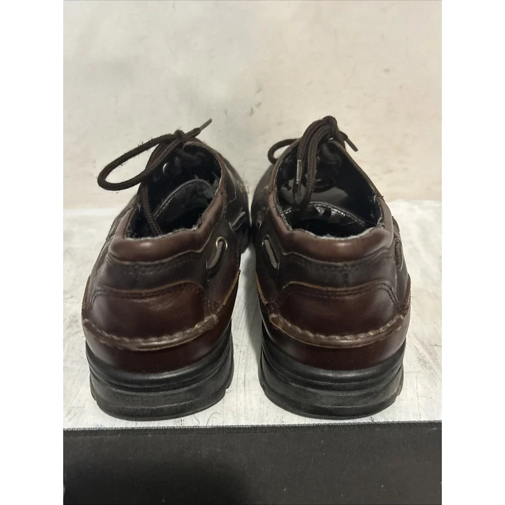 GH Bass Mens Lug Sole Loafer 8M Brown Leather Boat Shoes Worn Peeling